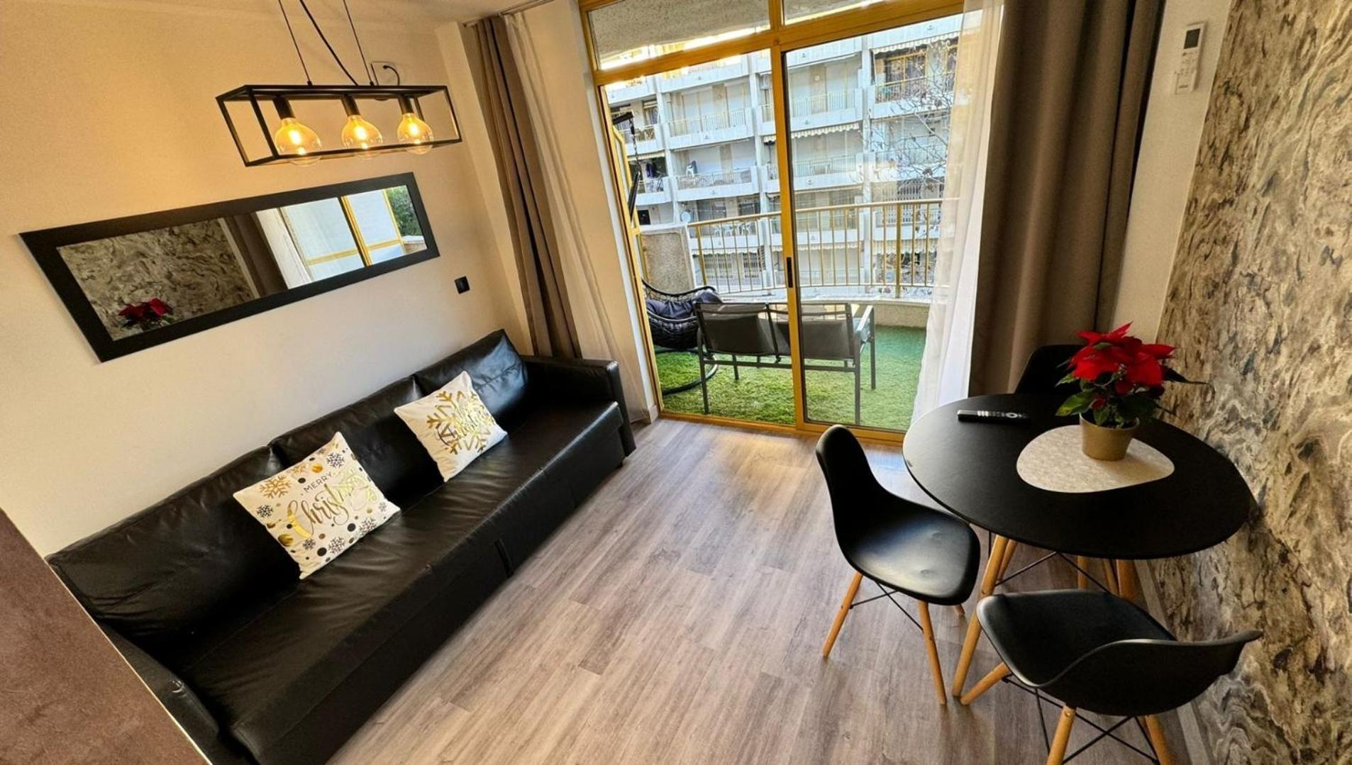 A Estrenar Preciosos Apartamentos Aparthotel Inter2, New Apartments Ln Aparthotel 12 Months Open! Self Check In! Reserva Garaje! Salou Eksteriør billede